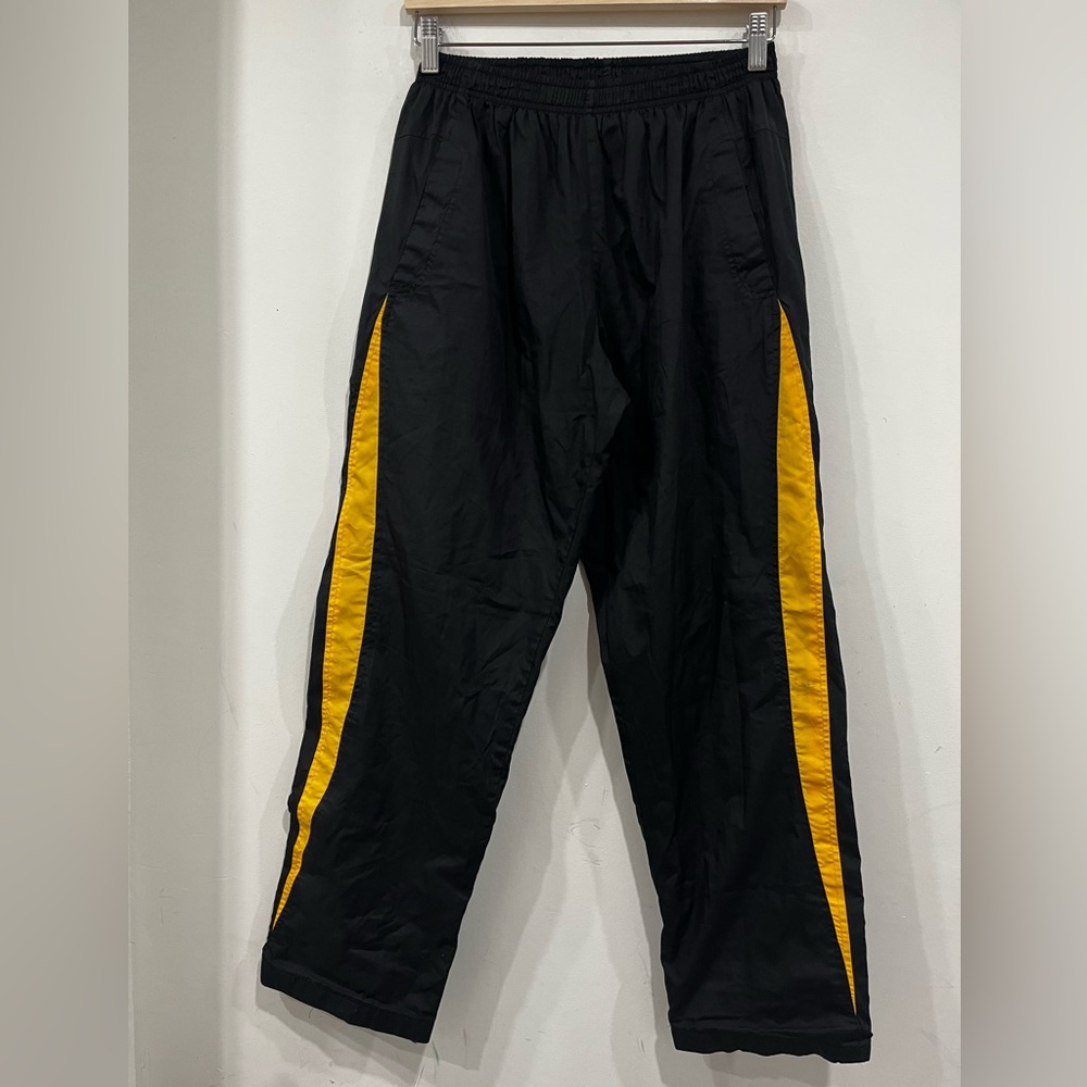 Alo Cool Fit Lined Track Pant in Black and Yellow size L